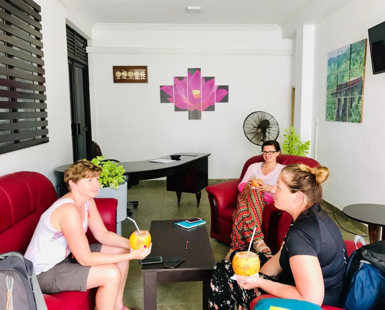 Aradhana Airport Transit Hotel Katunayaka Extérieur photo